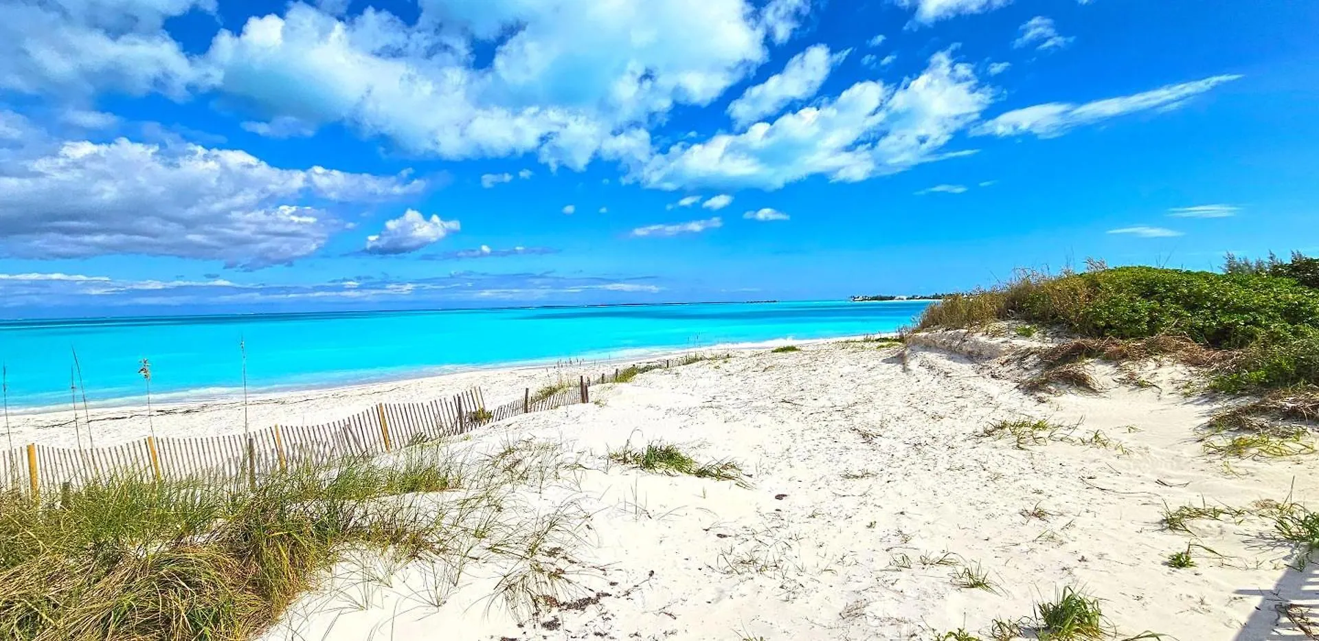 Luxury Beach Villa In Paradise. Treasure Cay