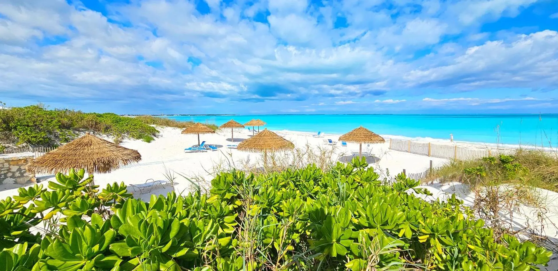 Luxury Beach Villa In Paradise. Treasure Cay Bahamas